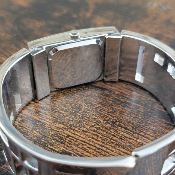 Vintage Watches Vivani Ladies Silver Grid Bracelet Quartz Watch Y2K Modern - Picture 8 of 10